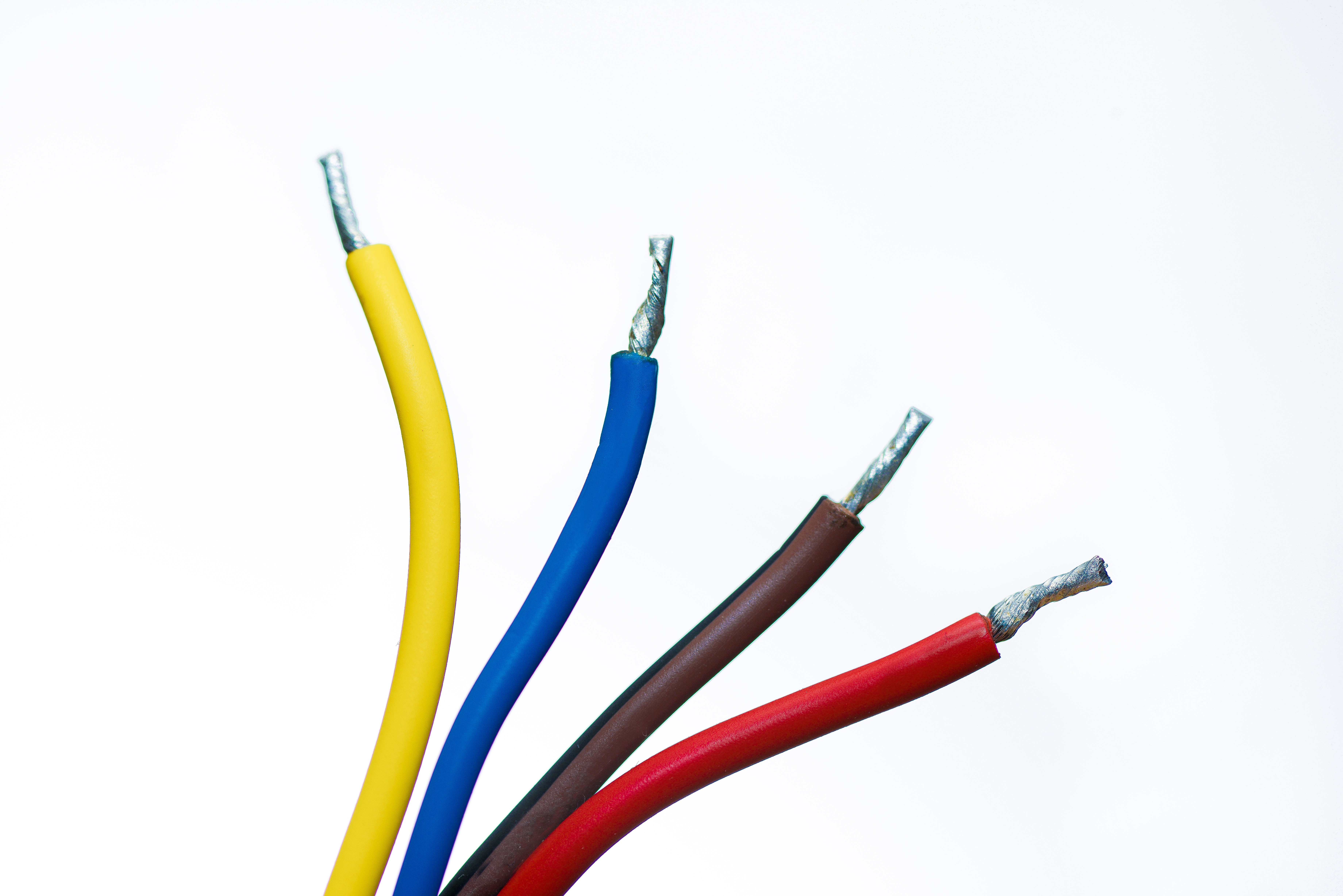cables-1080555.jpg cables-1080555.jpg